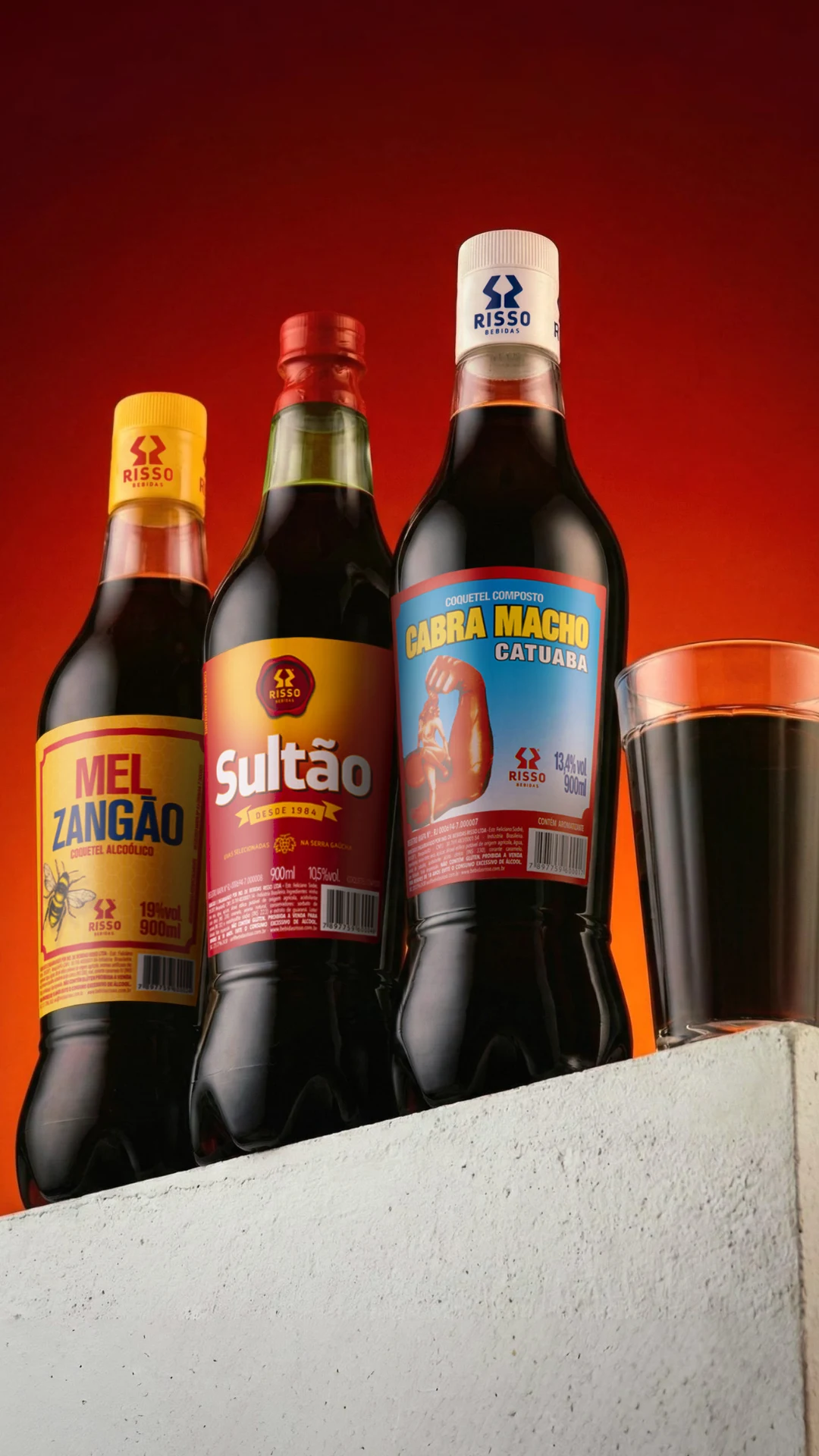 Garrafas de Mel Zangão, Sultão e Cabra Macho, com o selo Clássicos